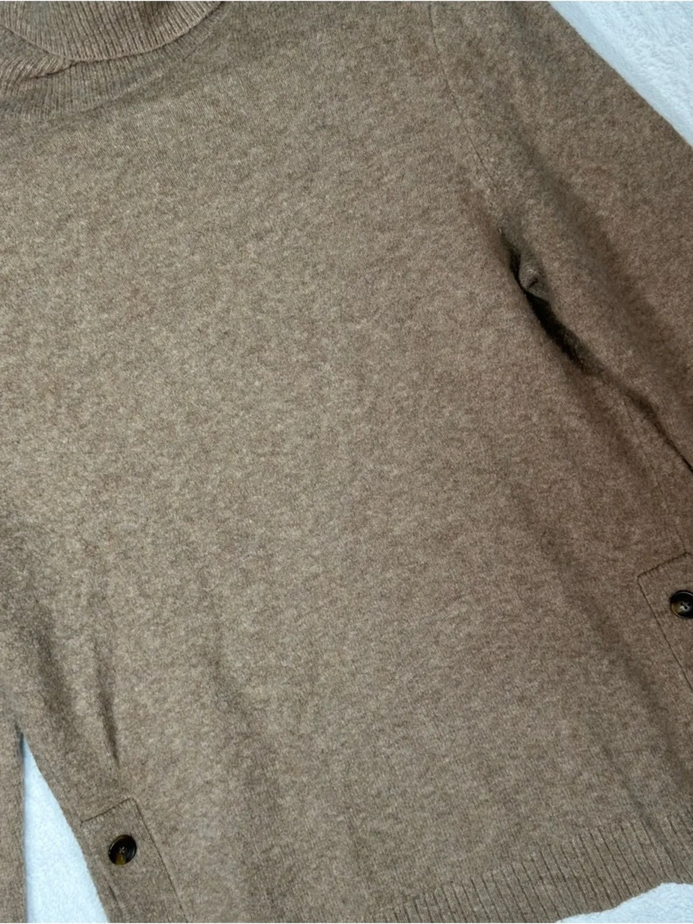 J.Crew Button Side Turtleneck Sweater Small Tan Camel Vented Hem‎ Supersoft
